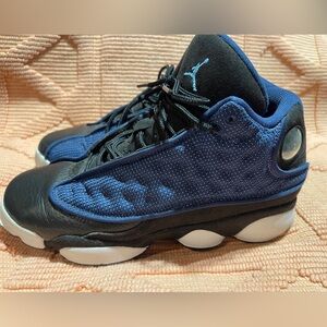 Air Jordan 13 Retro GS Navy EUC. Youth size 6.